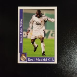 Geremi Fotso Ndjitap en acción con el Real Madrid en carta coleccionable Mundicromo Liga 2002.