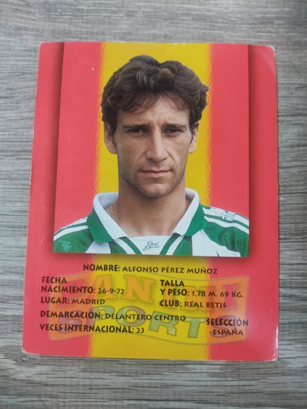 Cromo Panini Sports de Alfonso Pérez con camiseta del Real Betis y fondo con bandera de España, edición original años 90