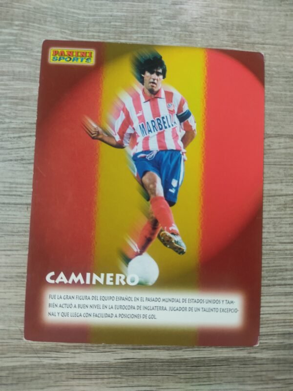 Cromo Panini Sports de Caminero con la camiseta del Atlético de Madrid y fondo con bandera de España, en acción, edición vintage 90s