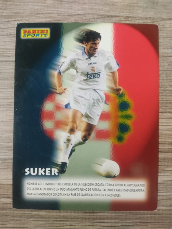Cromo Panini de Davor Šuker con la camiseta del Real Madrid, en acción sobre fondo con bandera de Croacia, edición Sports años 90