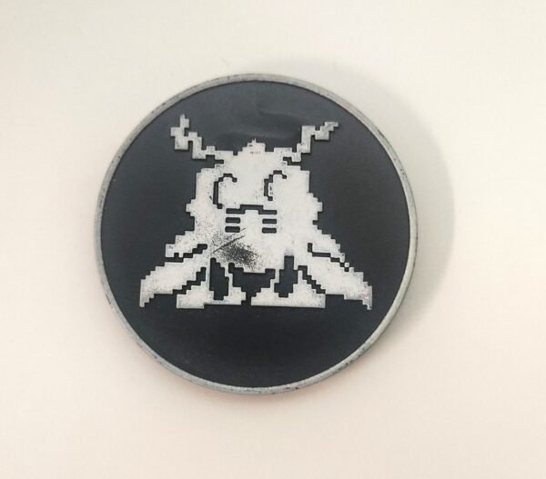Slammer número 11 de Digimon con diseño pixelado blanco sobre fondo negro estilo retro