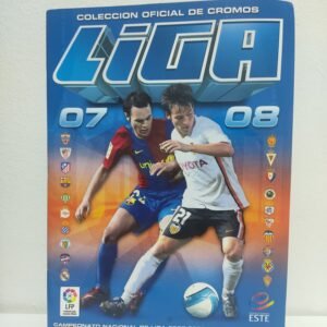 Fotografías del álbum oficial Panini Liga 2007-2008 que incluyen portada, índice, páginas interiores con espacios para cromos y láminas promocionales con futbolistas históricos de LaLiga como Casillas, Henry, Van Nistelrooy y Raúl.