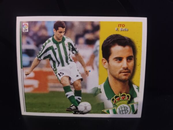 Lote de 8 cromos originales Colecciones Este con jugadores de LaLiga como Jorge Andrade, Fernando, Pablo Amo, Víctor, Coira, José Ignacio, Di María y Coudet, representando a clubes como Deportivo, Celta, Betis y Real Madrid.
