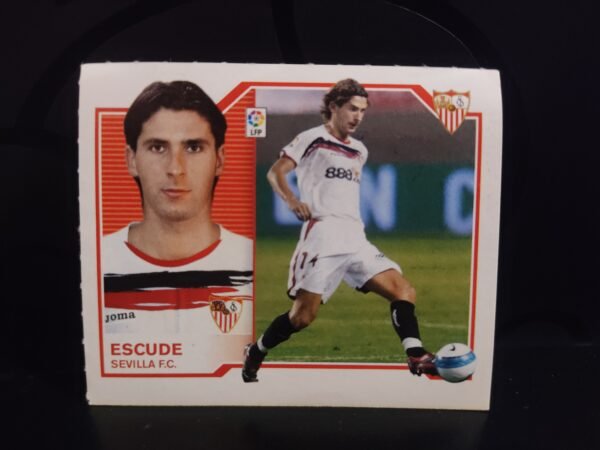 Lote de 7 cromos vintage Colecciones Este de LaLiga con jugadores del Sevilla FC, Atlético de Madrid, Real Zaragoza, Deportivo Alavés y RCD Mallorca.