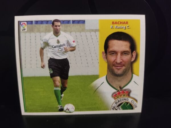 Cromos de jugadores de fútbol de la Liga Española (LaLiga) pertenecientes a diversas temporadas. Cada cromo muestra a un jugador en acción durante un partido o entrenamiento, acompañado de un retrato en primer plano, el nombre del jugador, su equipo y el escudo correspondiente. Los equipos representados incluyen clubes como Real Madrid, Atlético de Madrid, FC Barcelona, Sevilla FC, Real Zaragoza, Deportivo Alavés, Real Sociedad, Real Betis, RCD Mallorca, RC Deportivo, RC Celta, Villarreal CF, Racing de Santander, Real Valladolid y Athletic Club.