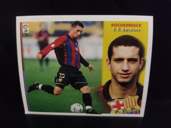 Lote de 8 cromos antiguos de fútbol de la Liga Española (La Liga), temporada 2000s, con jugadores de equipos emblemáticos como Real Madrid, FC Barcelona, RCD Espanyol, Real Valladolid y Deportivo de La Coruña. Cada cromo muestra una imagen del jugador en acción junto a un retrato con el escudo del club.