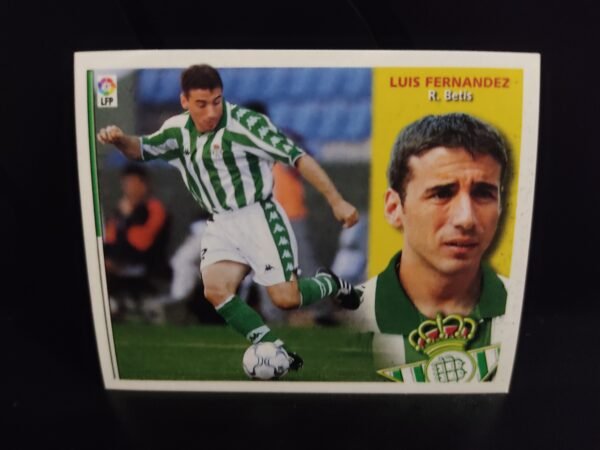 Cromos antiguos de jugadores del Real Betis y R.C. Recreativo de la Liga Española (LFP) en acción y retrato.