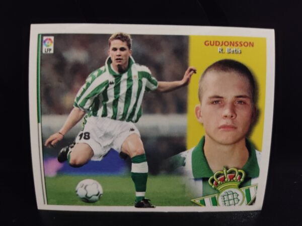 Cromos antiguos de jugadores del Real Betis y R.C. Recreativo de la Liga Española (LFP) en acción y retrato.