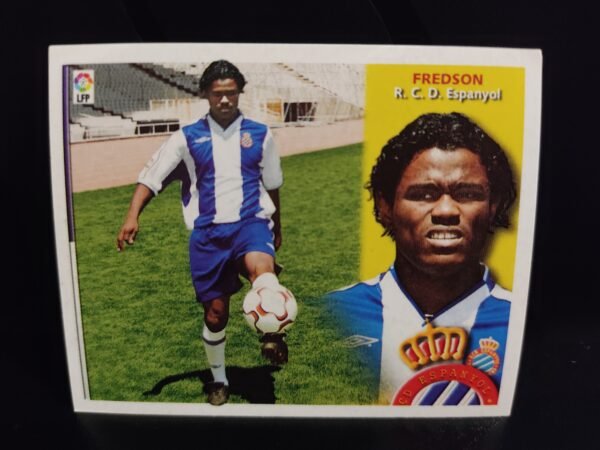 Cromos antiguos de jugadores del Real Betis y R.C. Recreativo de la Liga Española (LFP) en acción y retrato.