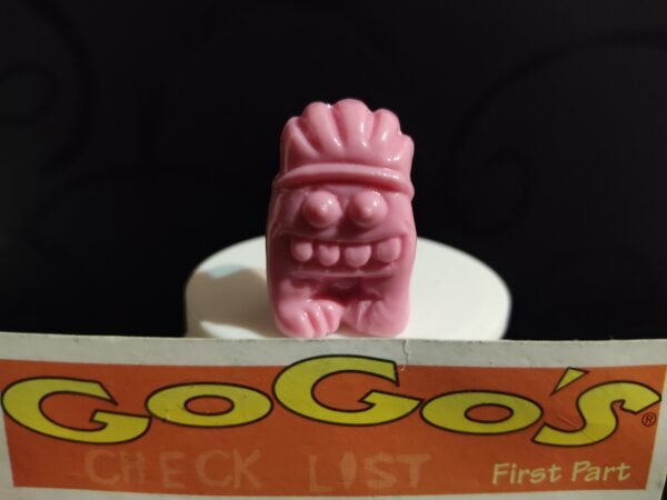 Fotografías de figuras coleccionables Gogo’s Crazy Bones Serie 1 en diversos colores y formas, exhibidas junto a una tarjeta de checklist con el logo oficial.