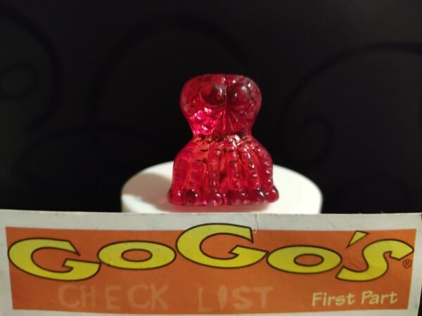 Fotografías de figuras coleccionables Gogo’s Crazy Bones Serie 1 en diversos colores y formas, exhibidas junto a una tarjeta de checklist con el logo oficial.